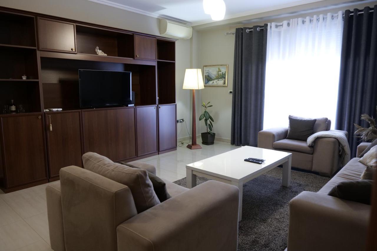 Luxury Condo In Tirana Exterior foto
